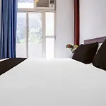 Spot On Jahanvi Guest House